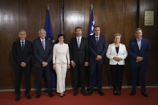 Članovi Zajedničkog kolegija oba doma Parlamentarne skupštine BiH razgovarali sa evropskom komesarkom za proširenje Martom Kos